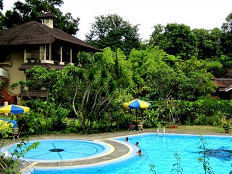 Taman Sari Hotel Dan Resort Sukabumi Luaran gambar