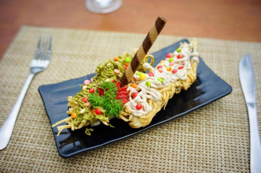 Taman Sari Hotel Dan Resort Sukabumi Luaran gambar