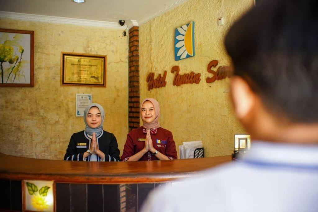 Taman Sari Hotel Dan Resort Sukabumi Luaran gambar